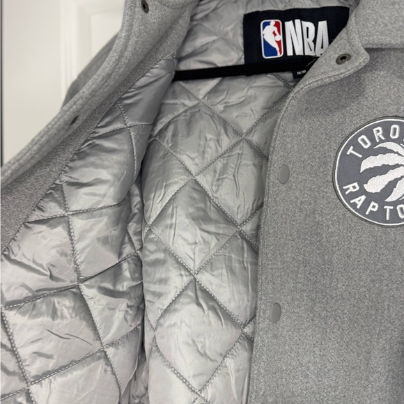 Toronto Raptors Gray Varsity Jacket - Picture 5 of 6